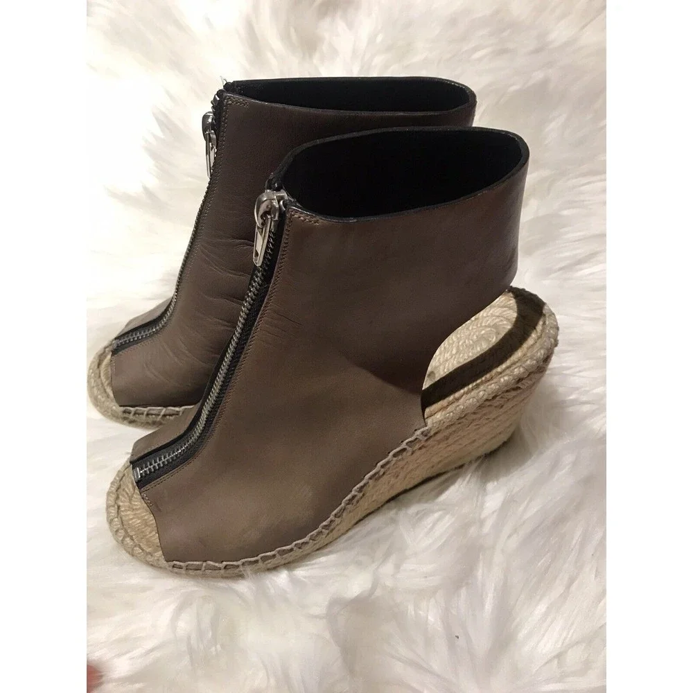 Celine Paris Taupe Zip-Up Espadrille Wedges Women’s sz 37 US 7